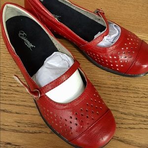 REDUCED BRAND NEW AETREX MARY JANE SHOE 🎉